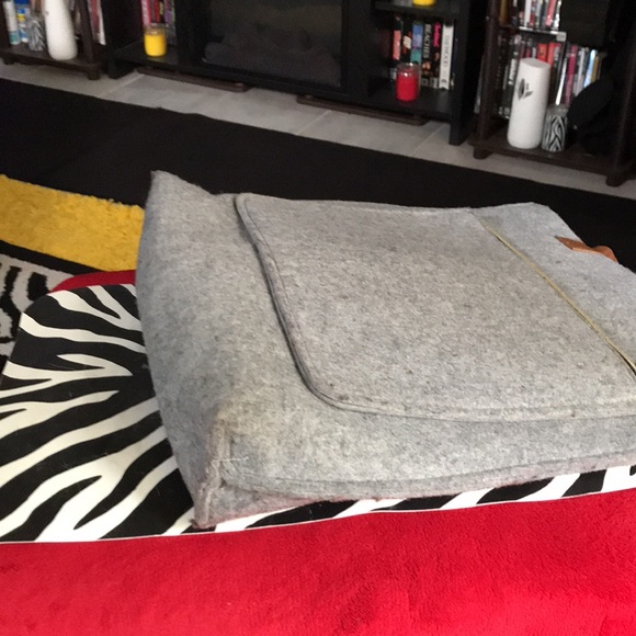 Large tote - Picture 5 of 6